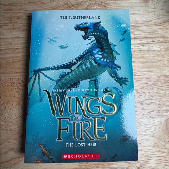 Wings of Fire Book Set - The First 8 Books - Picture 3 of 12